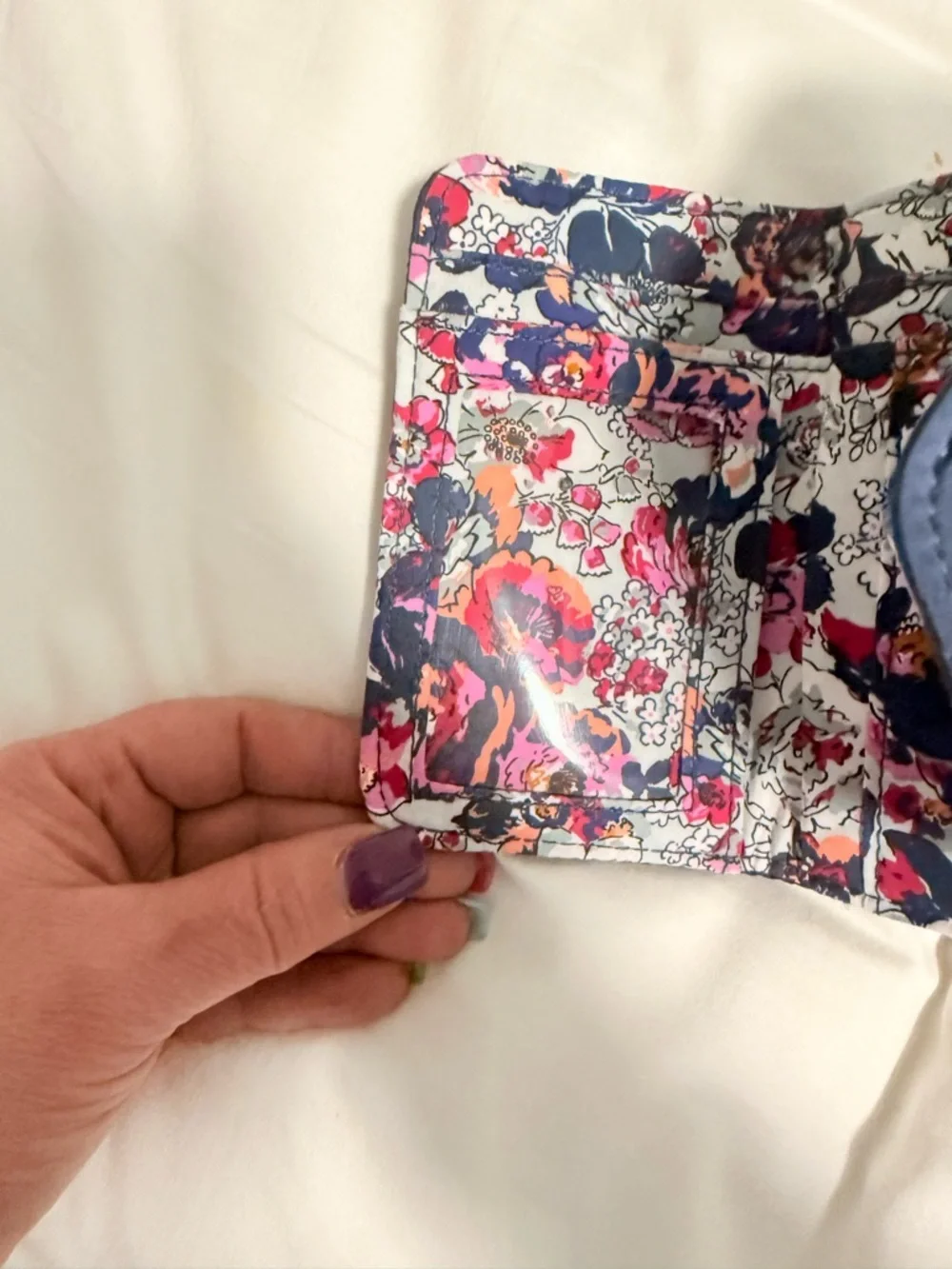 Vera Bradley Trifold Quilted Compact Navy Women's Wallet! NWOT - Picture 4 of 8